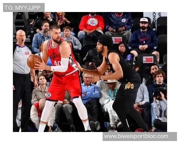 莱昂纳德三场比赛连续得分30却难救球队陷入连败困境