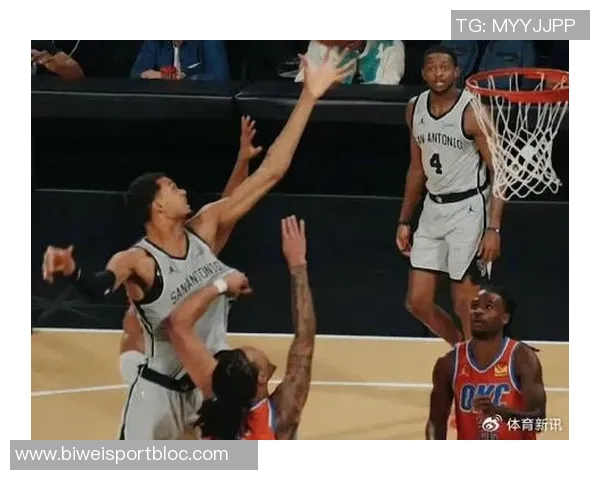 扛起球队重任福克斯场均267分助马刺迎来三连胜